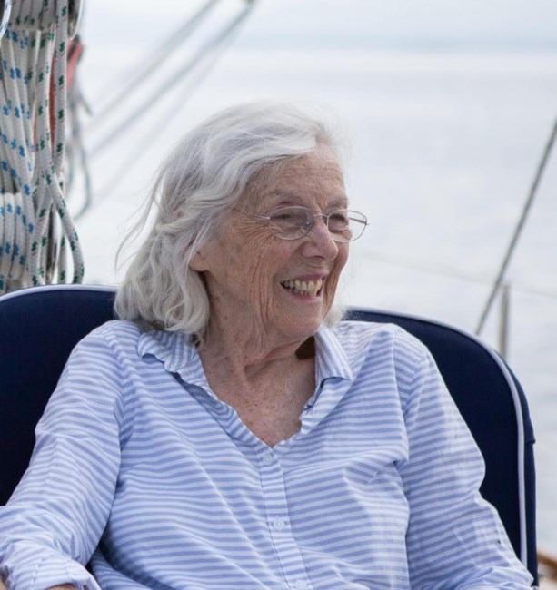 Obituario de Joan Allison Erskine Green