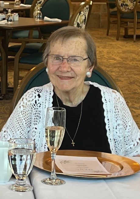 Obituary of Marion "Elaine" Biles