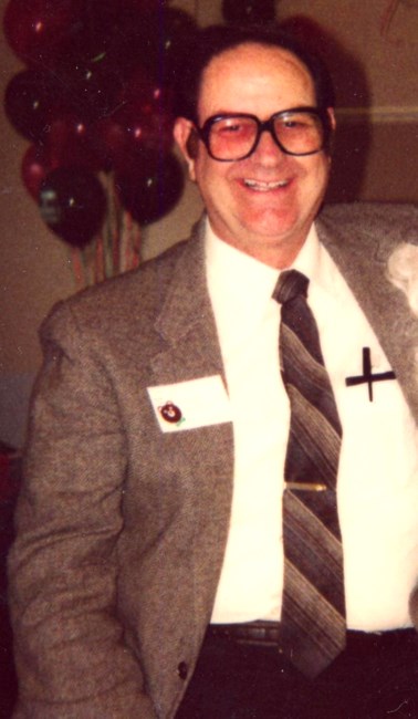 Obituary of Robert Earl McCormick