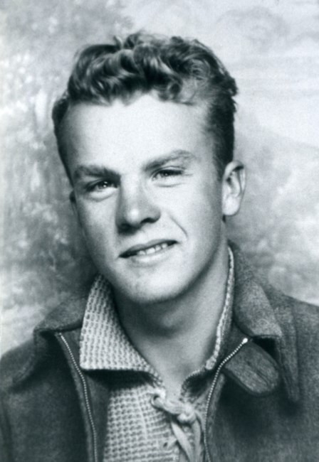 Obituary of Melvin Max Moore