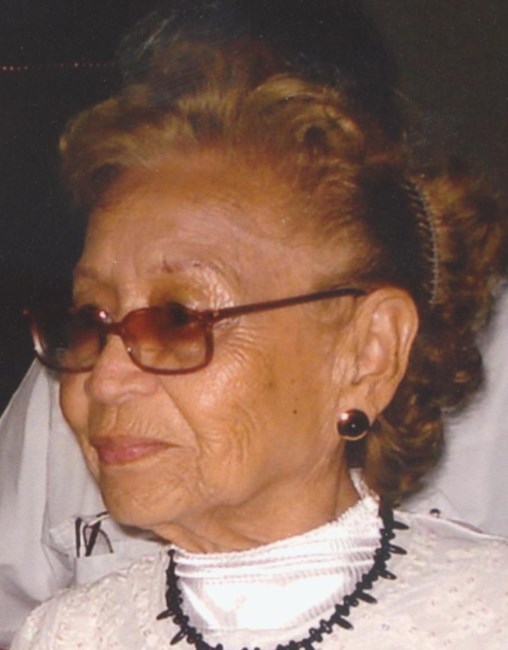 Obituary of Rosa L. Fernandez