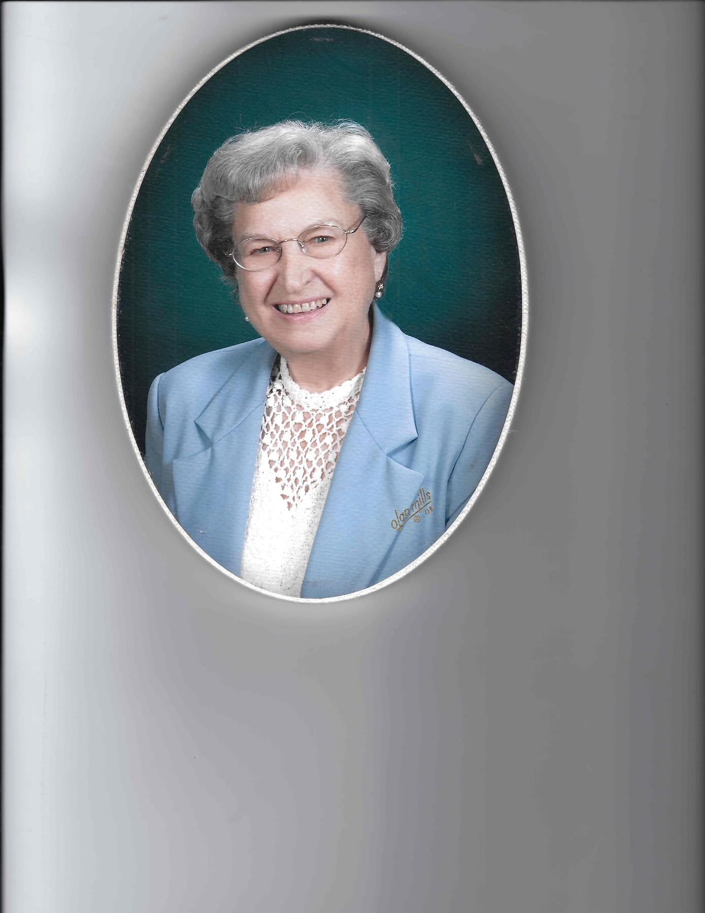Obituary of Nancy Estaline (Hazlewood) Straub