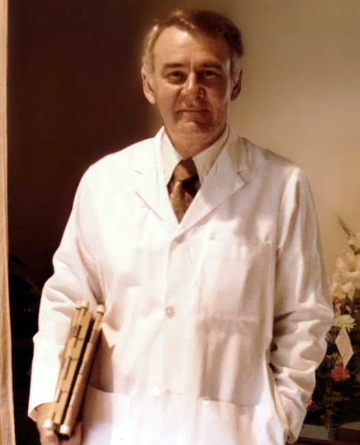 Obituary of Dr. George Pakis Jr.