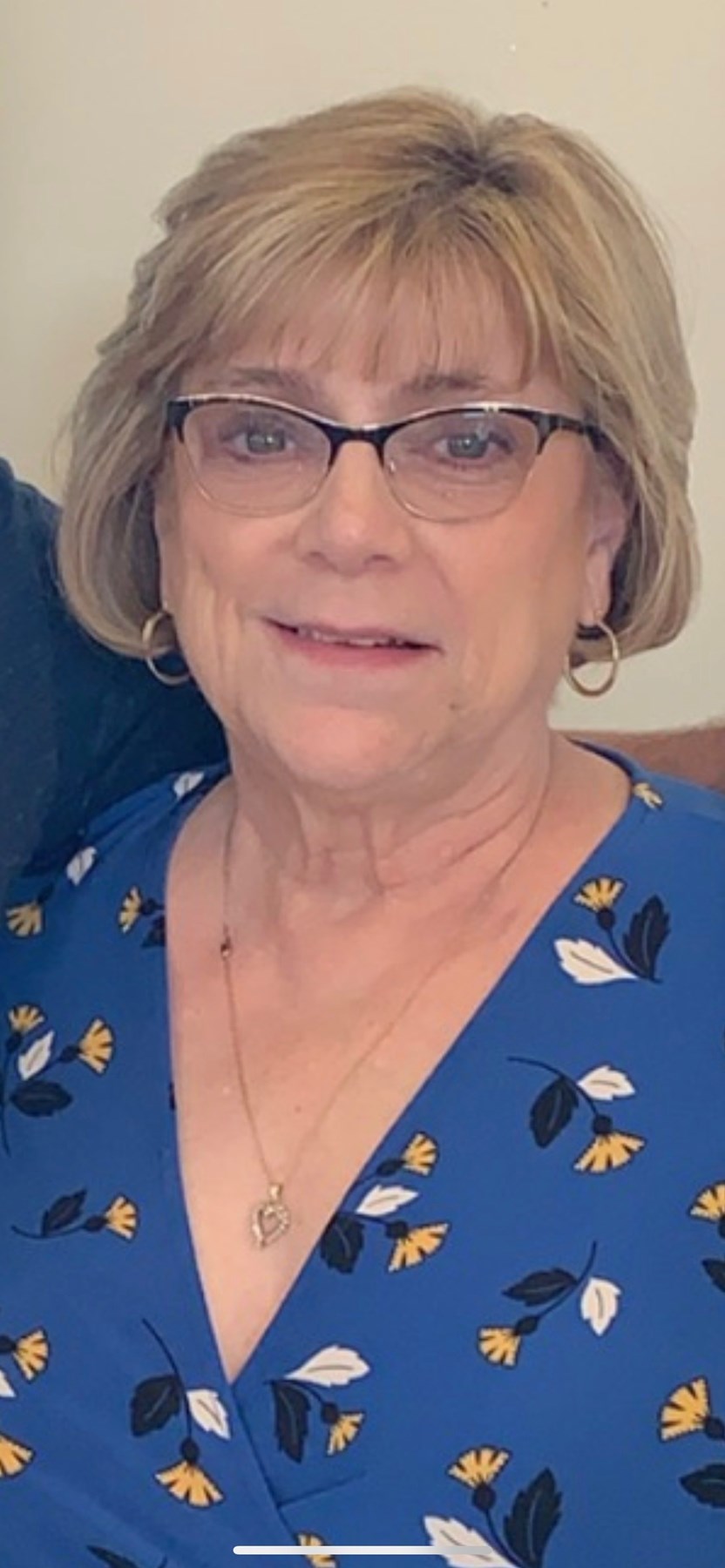 Obituary of Cynthia "Cindy" Planas Lowrance