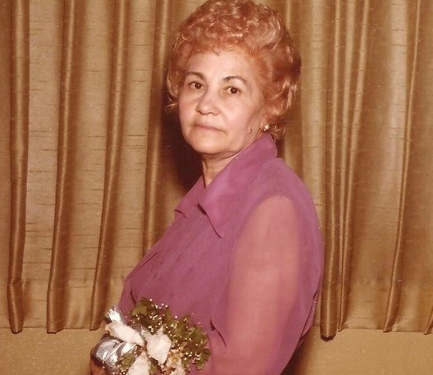 Obituary of Genoveva Torres