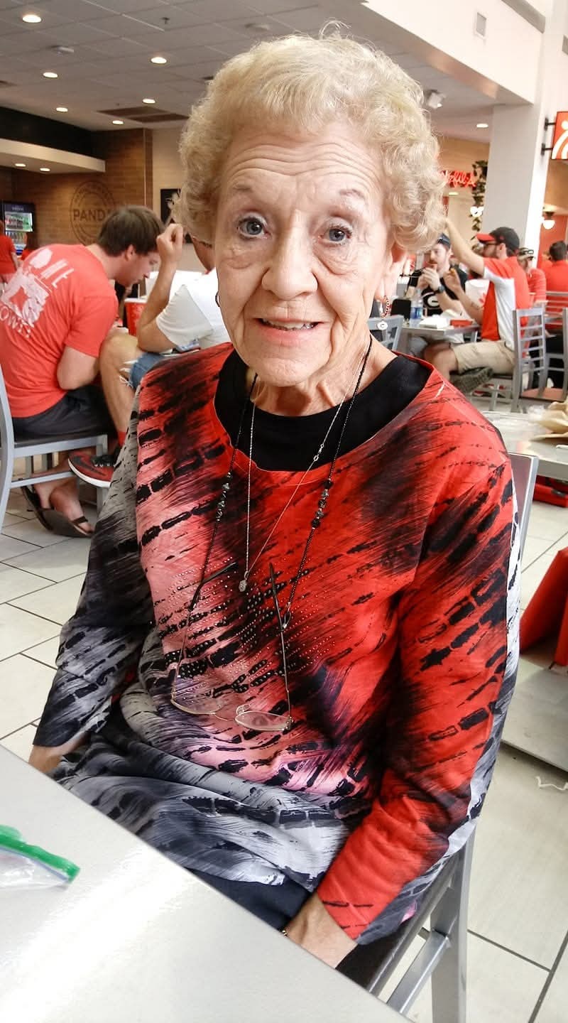 Obituary of Edith Jeanette Lavender