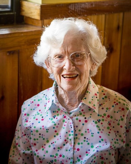 Obituary of Molly Gayle Connors