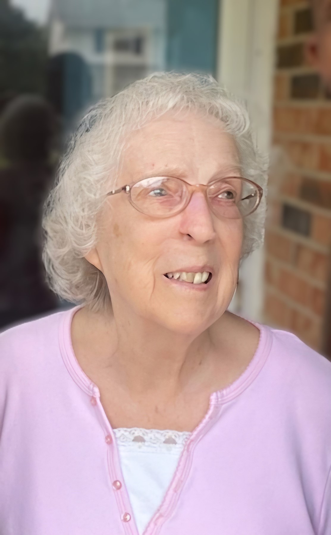 Obituary of Evelyn Lake-Rost