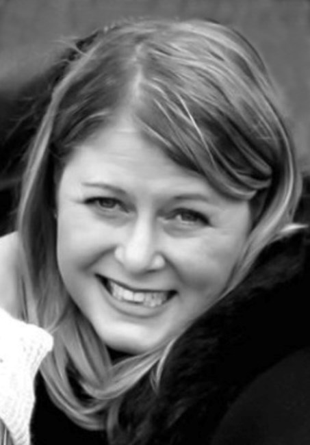 Obituary of Nicole E. Hallmark