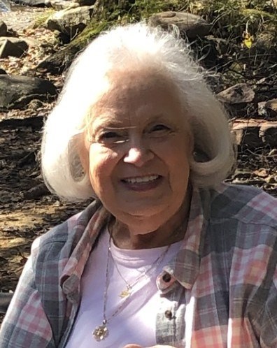 Obituary of Carolyn B Winters