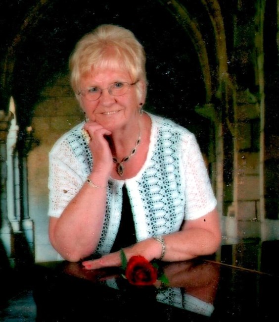 Obituary of Peggy R Lawson