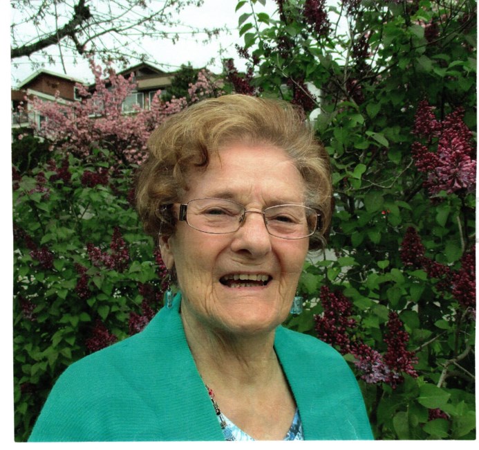 Obituario de Mrs. Lillian Aleen Manning