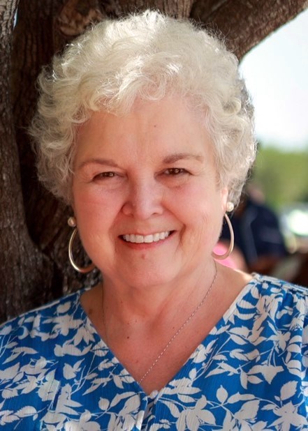 Obituary of Elaine "Dinky" Carmichael