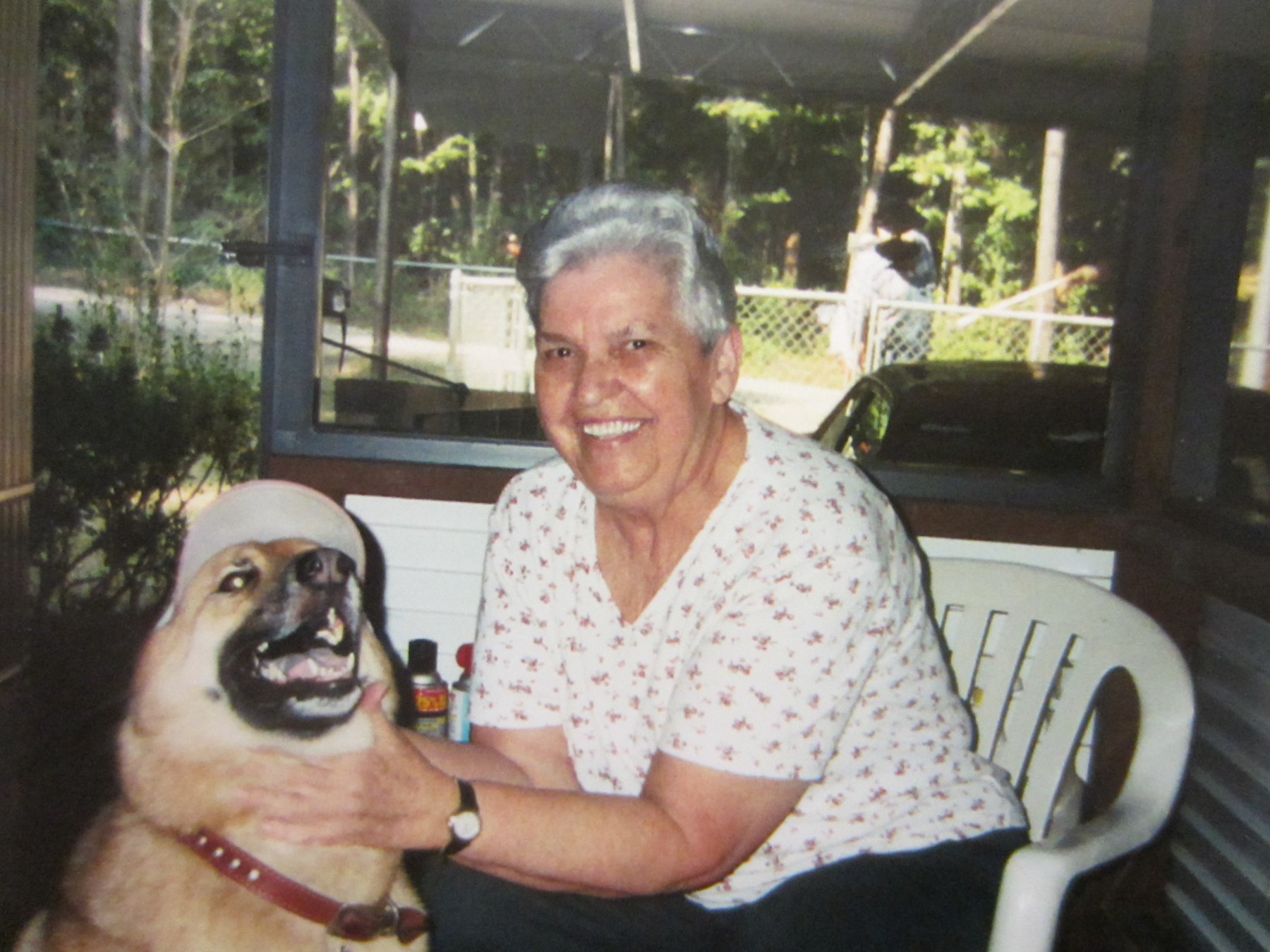 Obituary of Helen Van Gosen