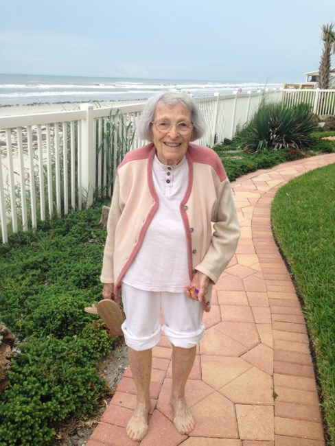 Obituary of Elizabeth W Lloyd