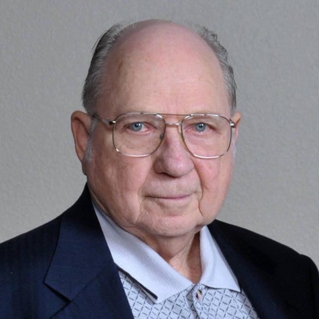 Obituary of Ramon Daniel Mallow