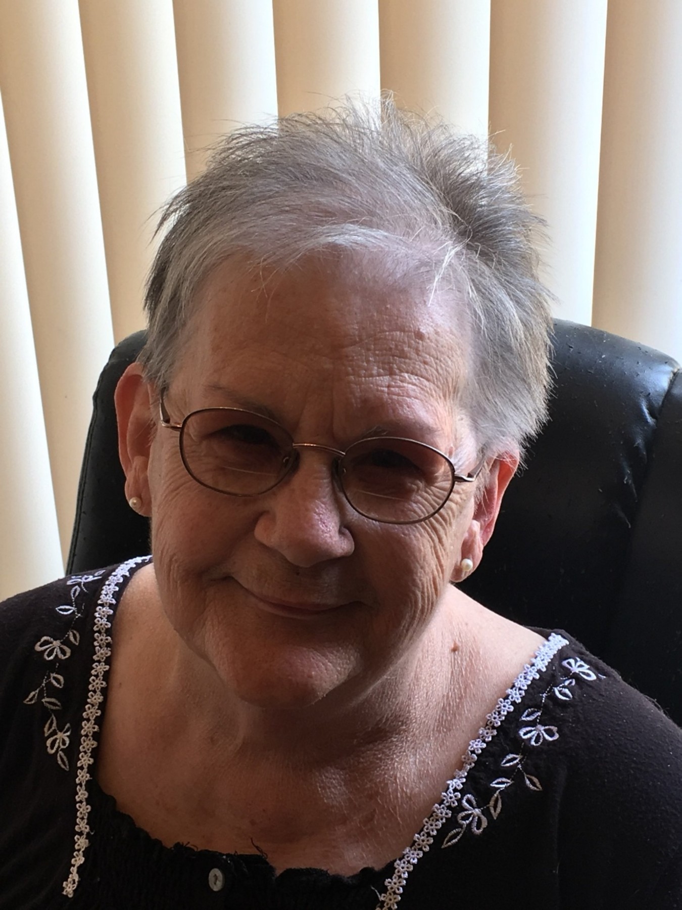 Obituario de Sandy "Gma" Kay Jones