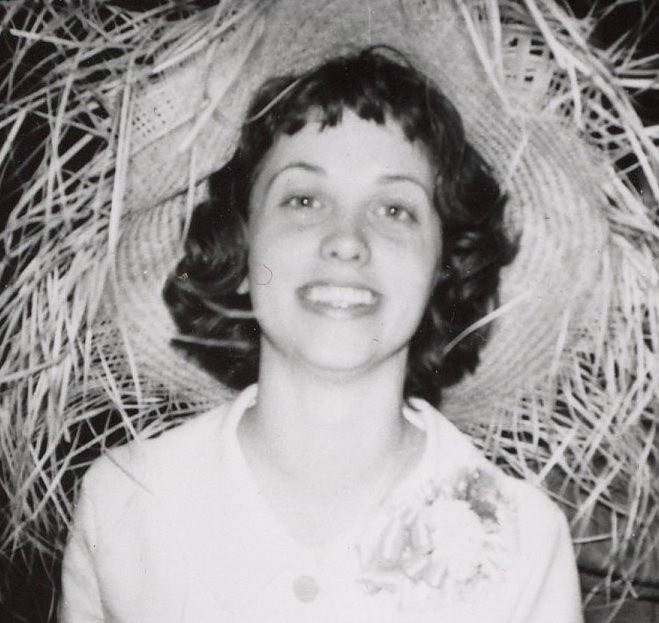 Obituary of Gwendolyn Ann Bartczak Bayerl