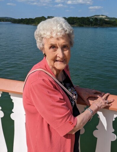 Obituary of Naomi Davis