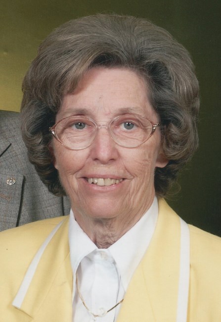 Obituario de Helen M Bentrott