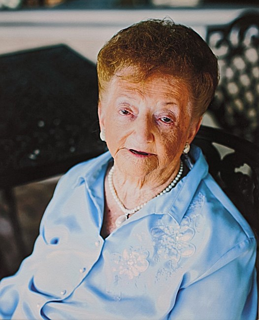 Obituary of Evangelina Robles