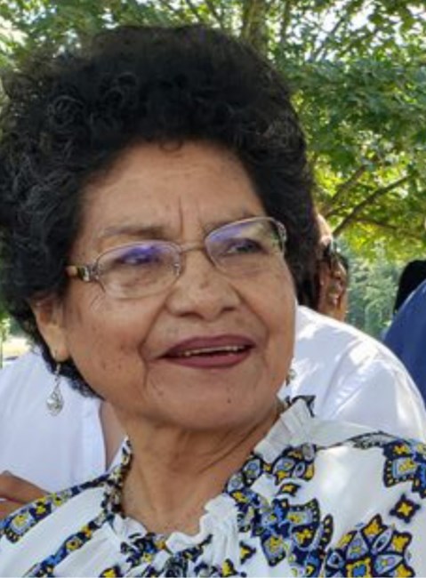 Obituary of Rutila Roman Medina