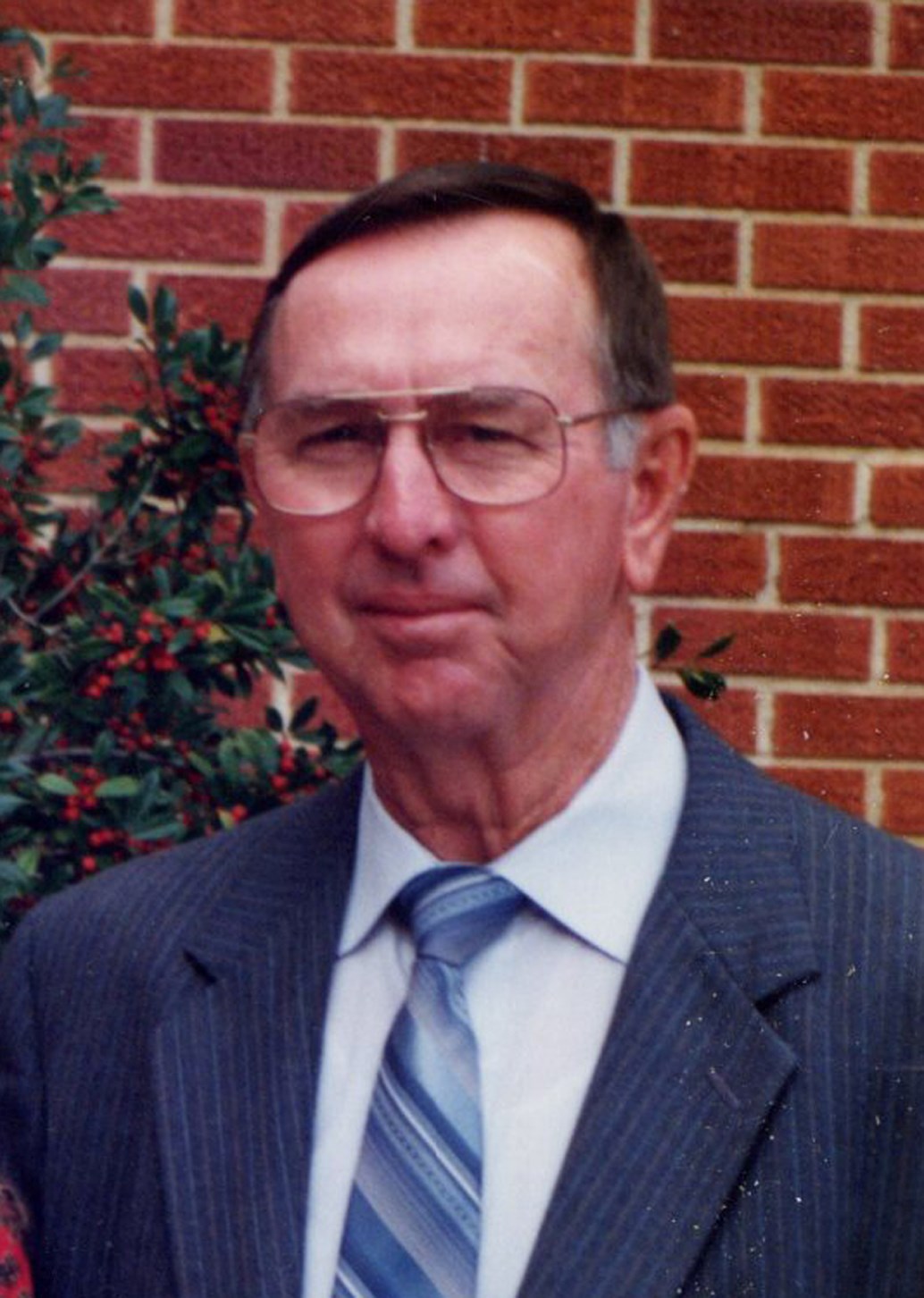 Obituario de Arthur Vernon Moore