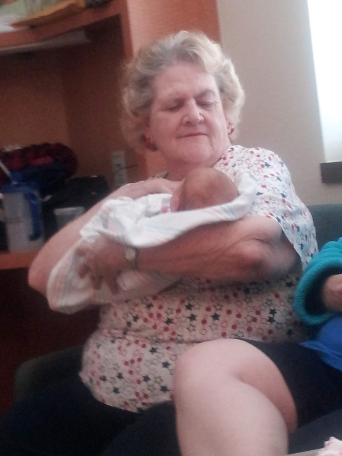 Carole Holt Obituary