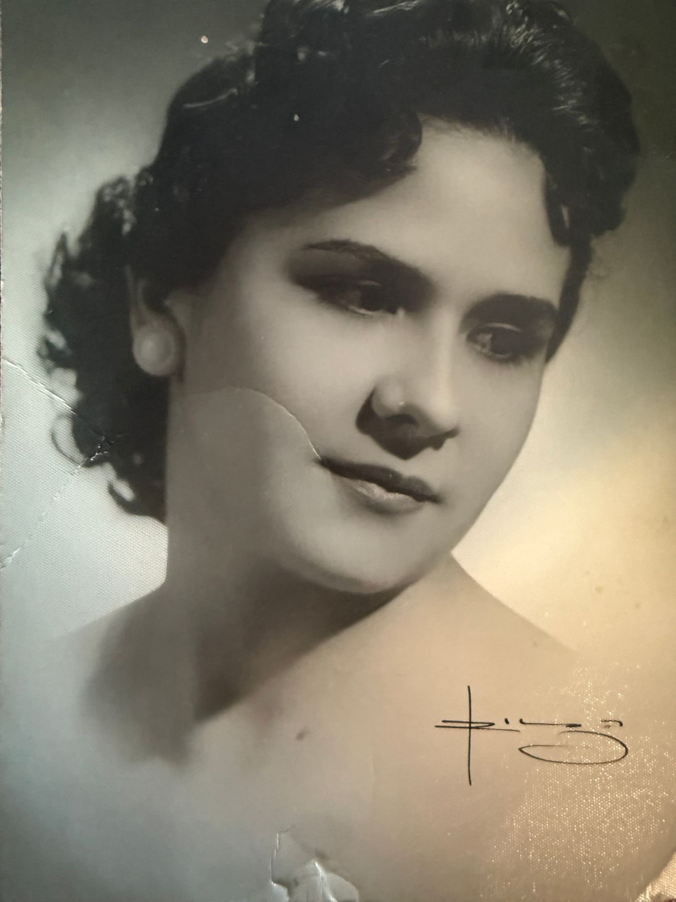 Obituary of Concepcion del Rio