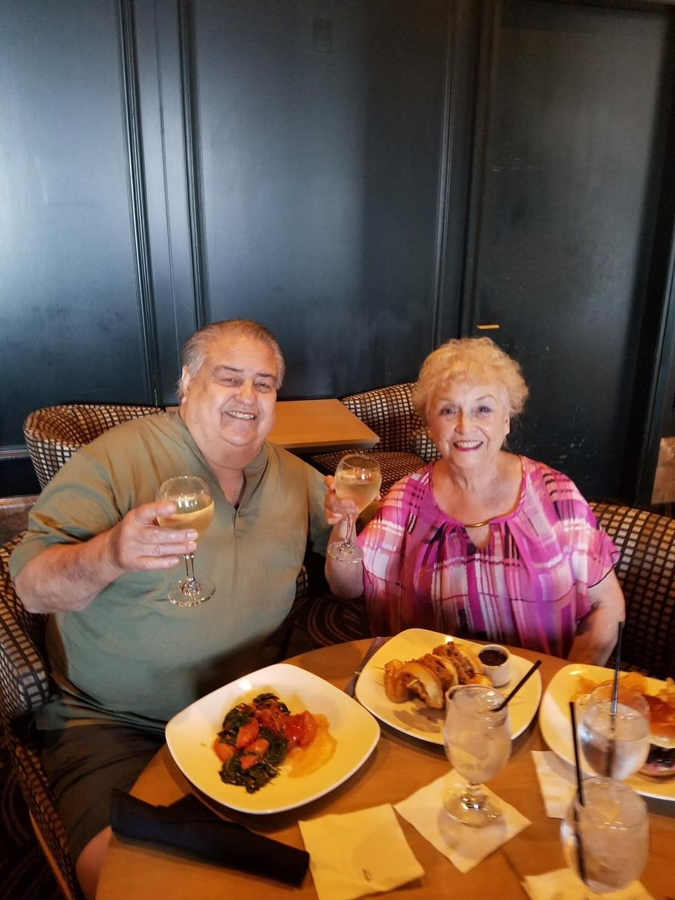 Obituario de Julian Bob Robert Sandoval