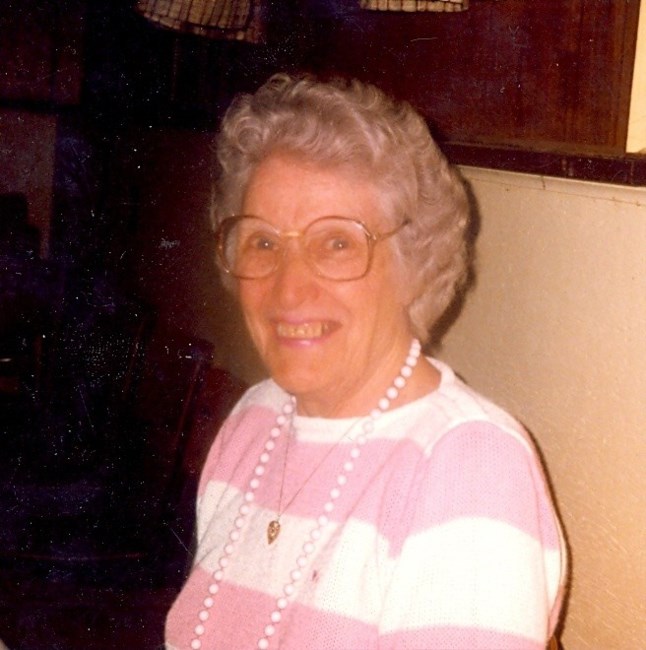 Obituary of Lexina "Zina" MacQuarrie