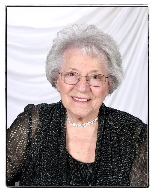 Obituario de Vera A. Long