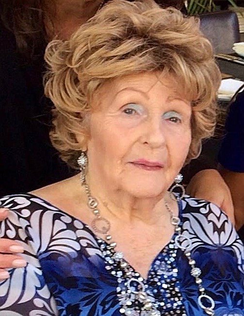 Obituario de Virginia M. Juliano