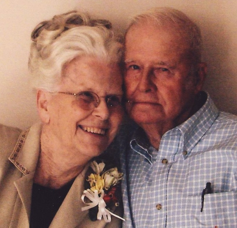 Obituary of Esther "Happy" Mae Monholland