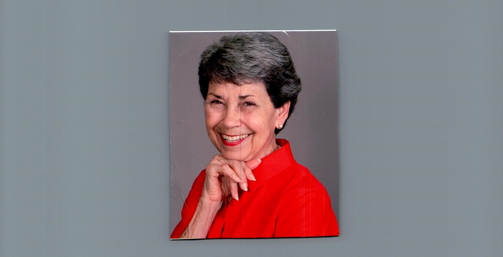 Obituary of Loucretia Iler Hollingsworth