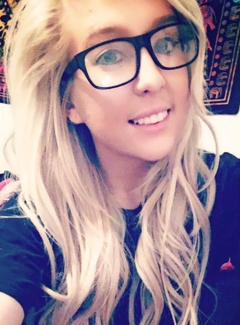 Obituary of Christa Hollister