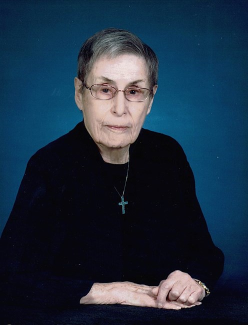 Obituario de Esther E. Nisbet