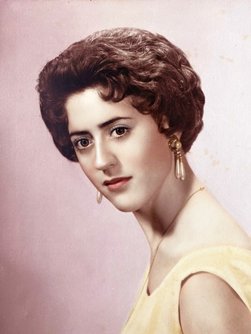 Obituary of Consuelo Fragoso