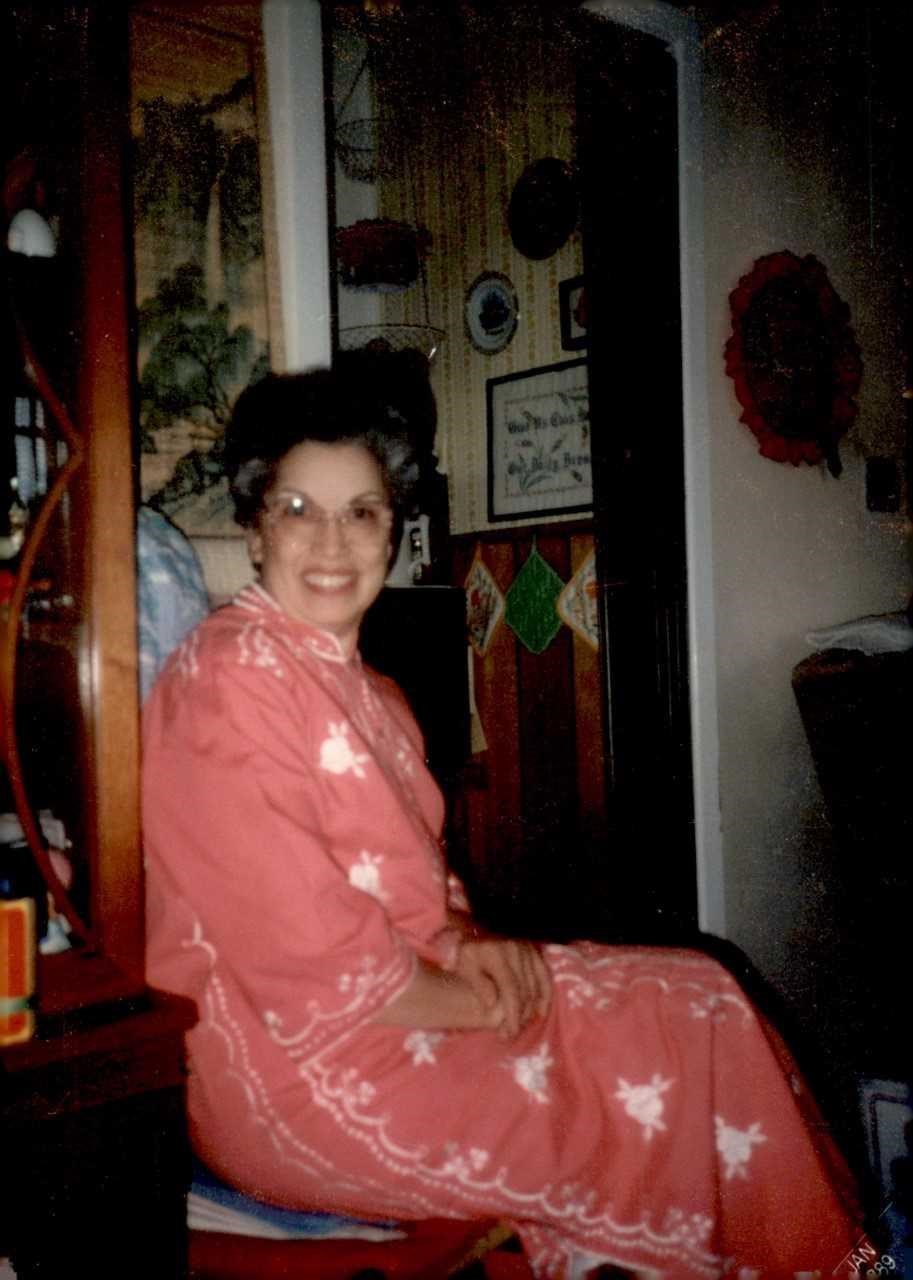 Obituary of Ophelia Crescenciana Lente