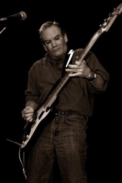 Obituario de Robert Roy Mooney