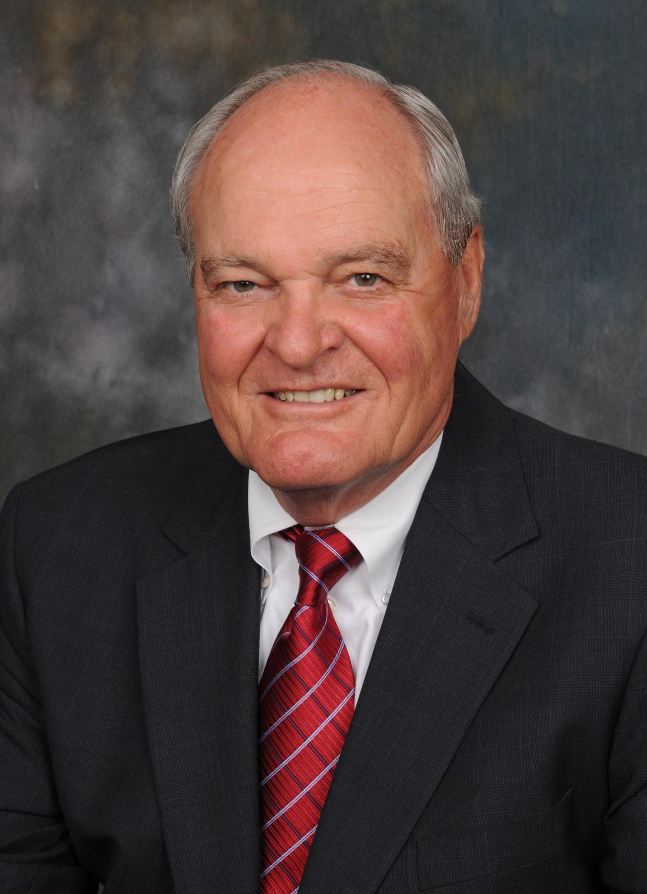 Obituario de Dr. James "Jim" Emil Laier