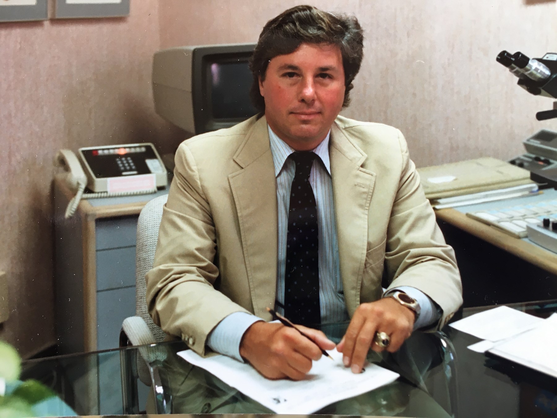 Obituary of Jeffrey Robert Light MD