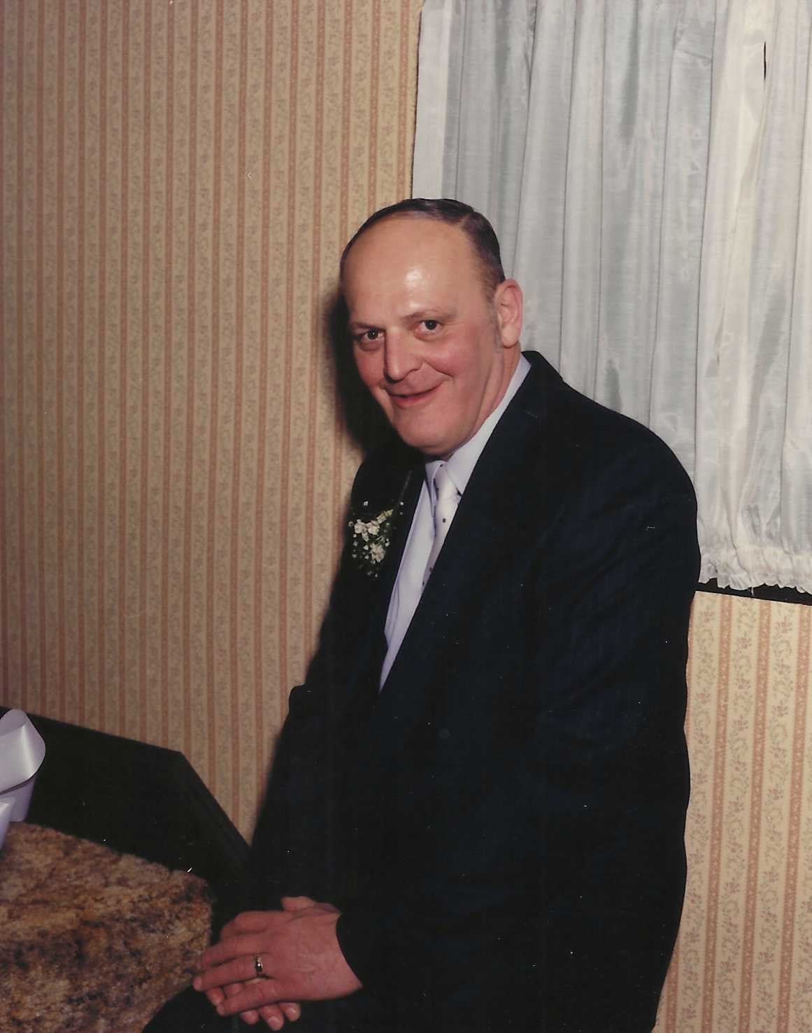 Obituary of Robert "Bob" Emmett Lee