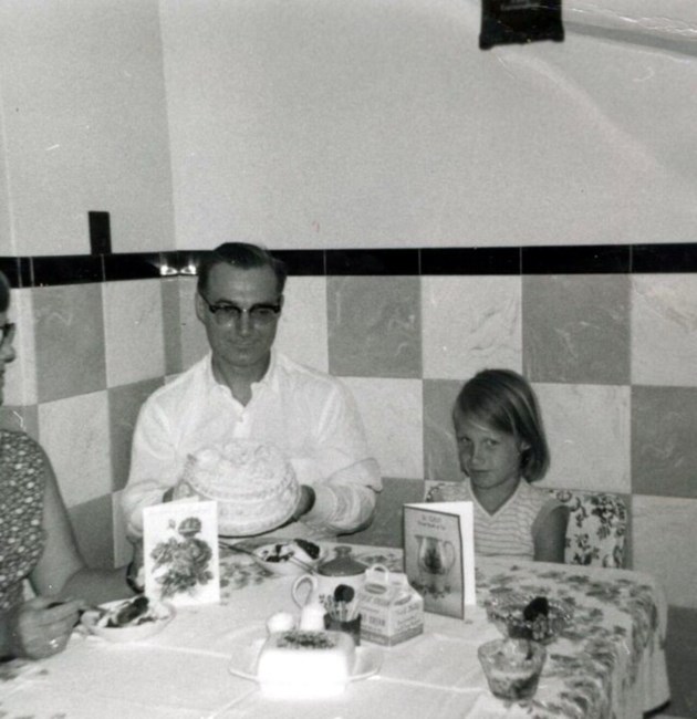 Obituary of Marion Irene Lowes Quibell