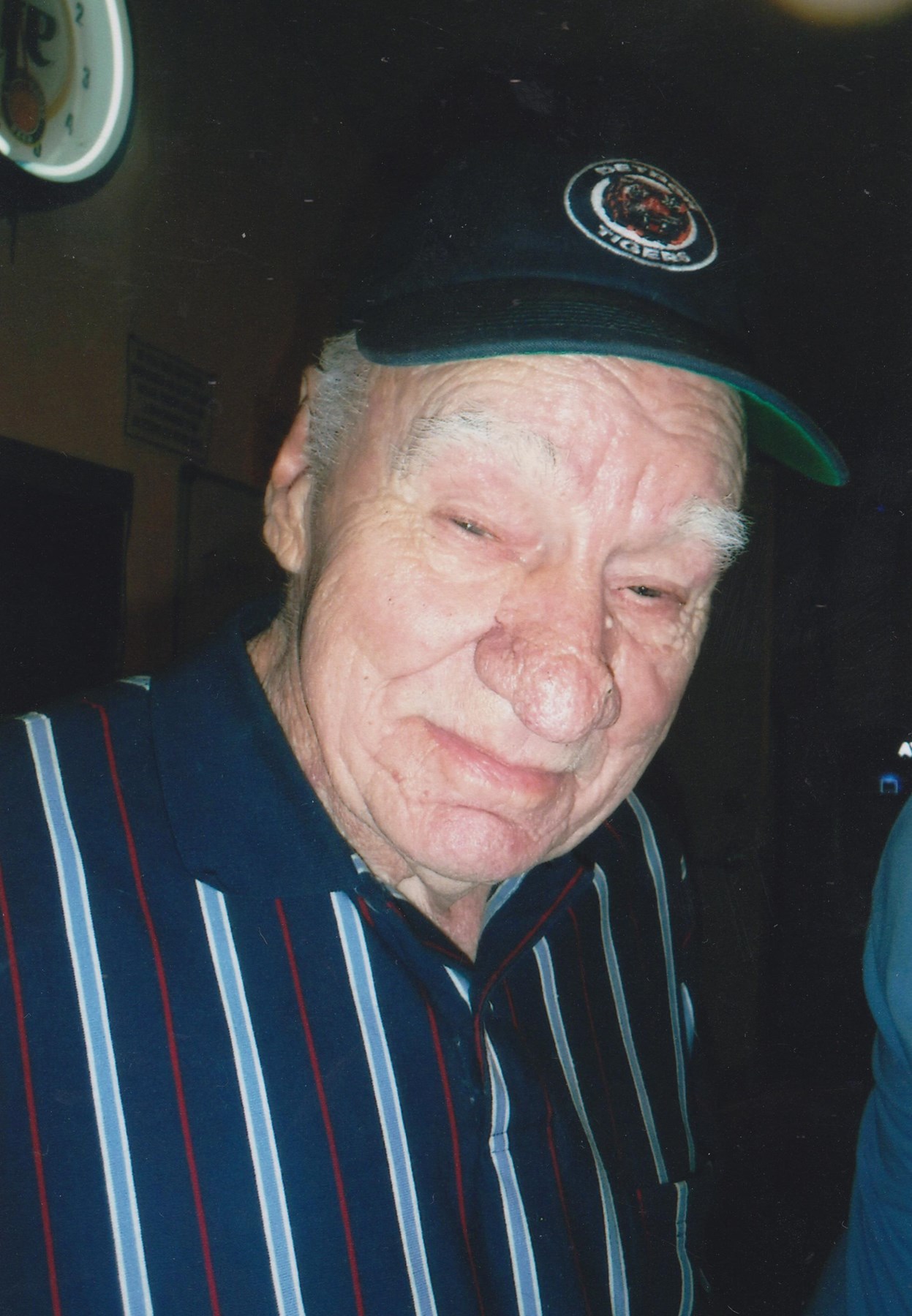 Obituary of Kenneth W. Cameron