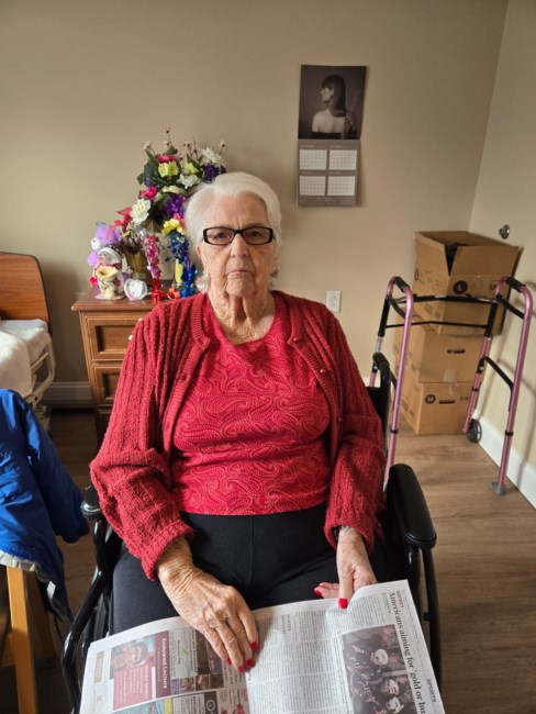 Obituary of Esther Marie Morris