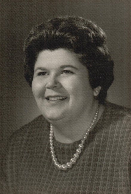 Obituario de Dr. Mary L. Hill