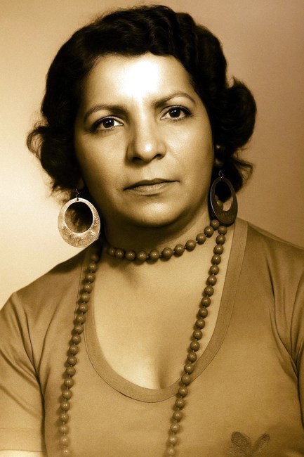Obituary of Maria del Rosario Soto de Escobar