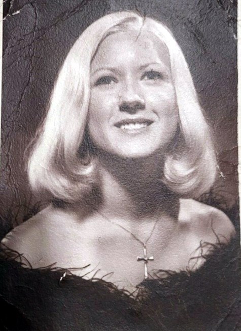 Obituary of Holly Carol Fielder