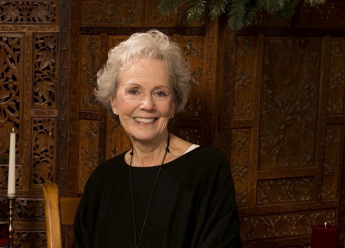 Obituary of Jean White Hall